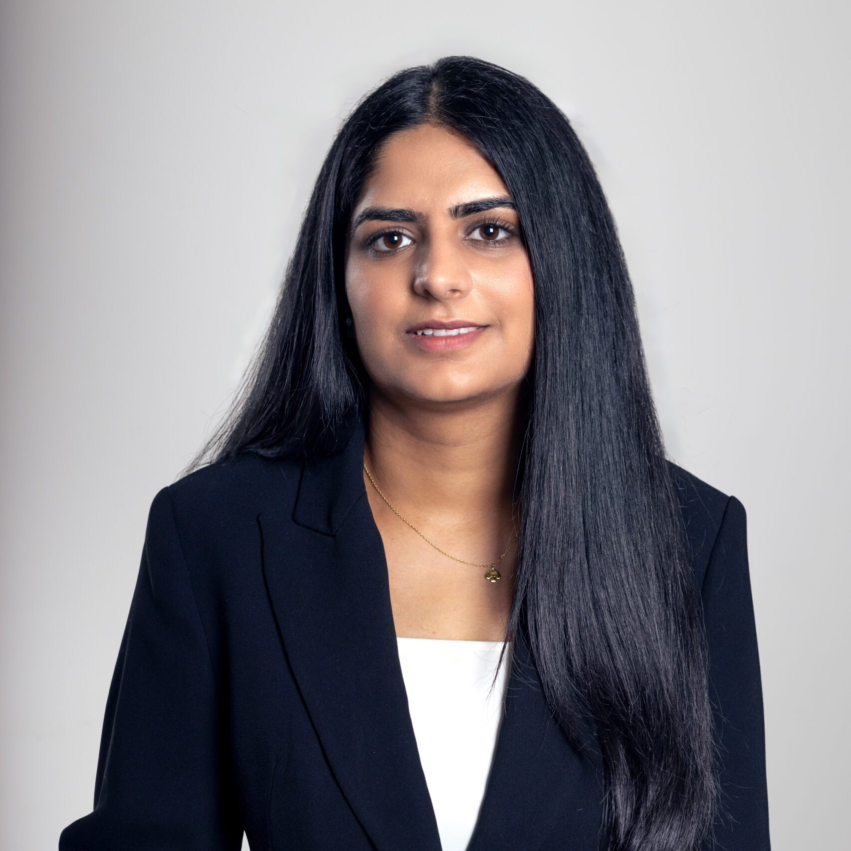 Shaminder_Final Headshot of Shaminder from Givens LLP